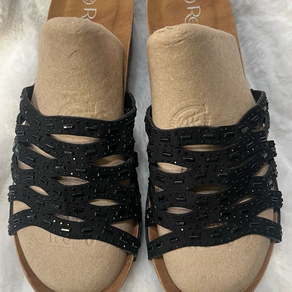 Refresh Elva-18 Elegant Black Women's Sandals